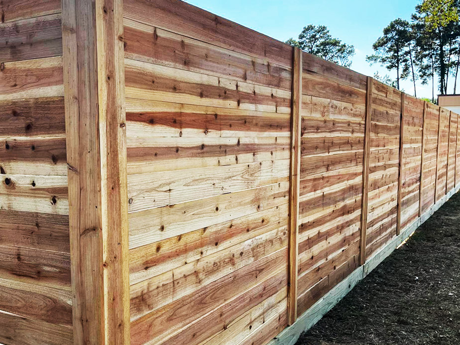 Wood fence contractor in Montgomery Texas